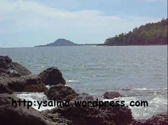 Download this Pemandangan Carocok Beach picture